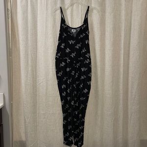 Old Navy, black and white jumpsuit medium